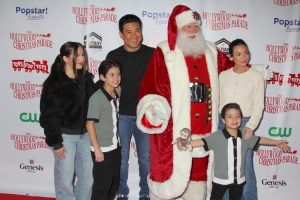 The 92nd Annual Hollywood Christmas Parade & Tune In on The CW, Dec. 14